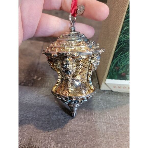 Hallmark silver Santa 1993 ornament Xmas decor - Picture 3 of 7